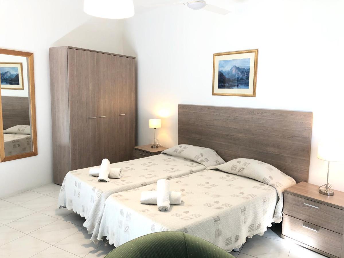 Porto Del Sol Guesthouse Wardija Exteriör bild