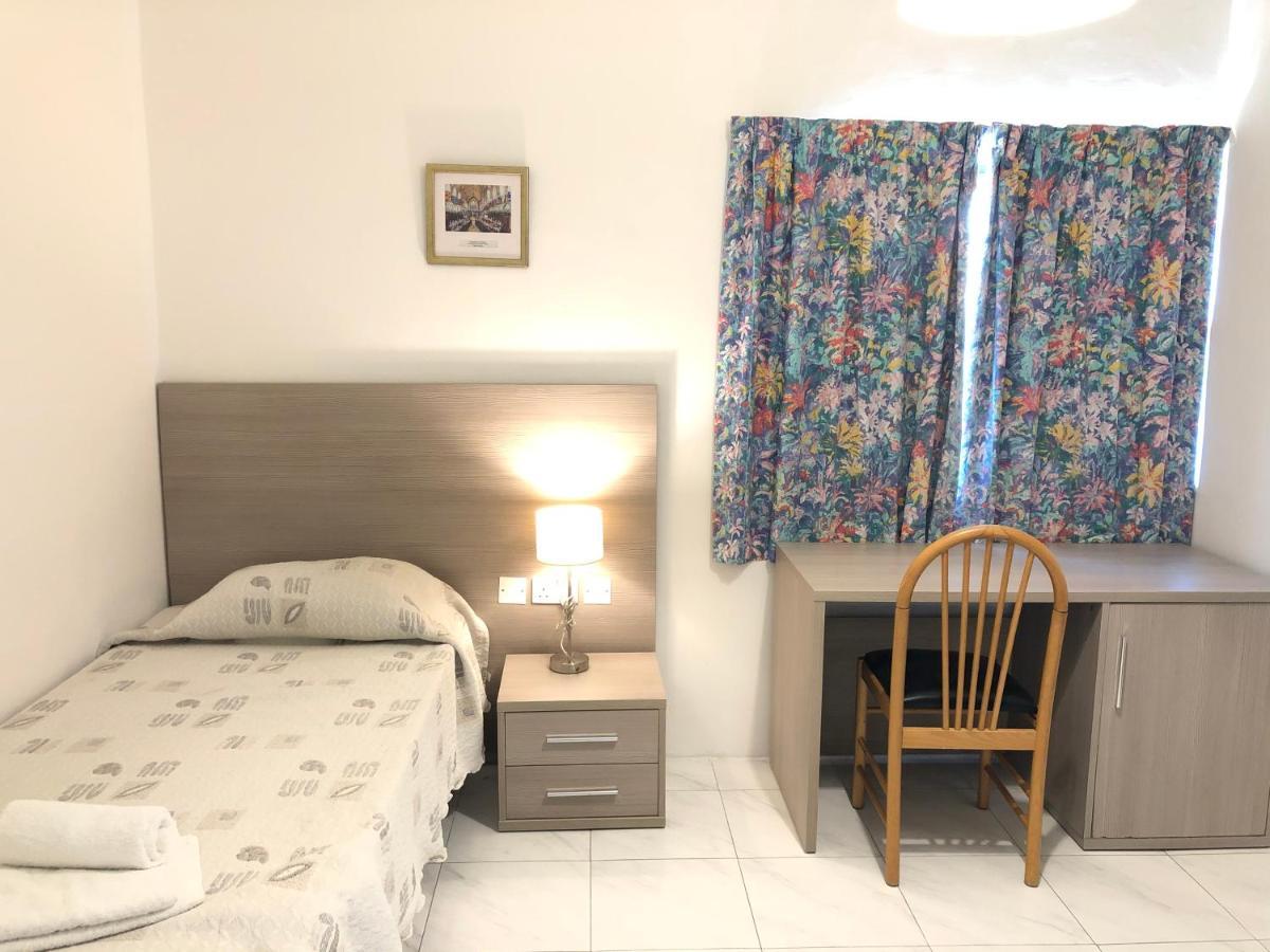 Porto Del Sol Guesthouse Wardija Exteriör bild